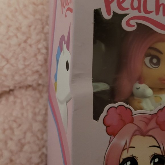 Megan plays collectable figure & pins - Picture 4 of 7